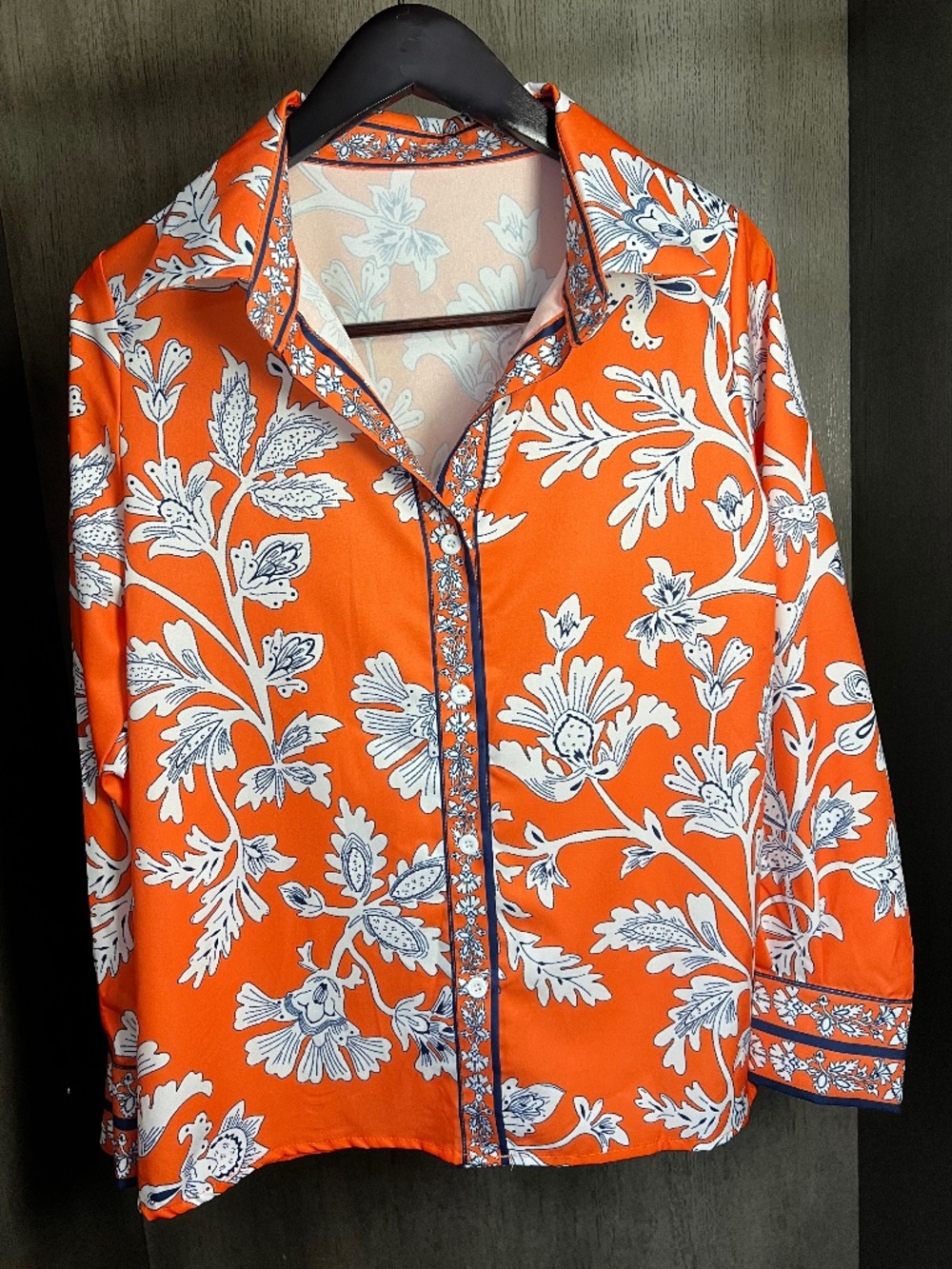 No tagged brand retro looking orange & blue long sleeve floral button up blouse